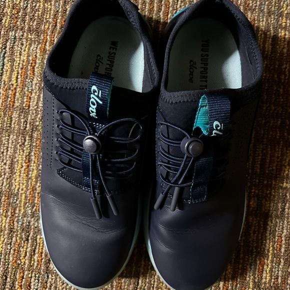 Aqua blue Cloves - Picture 2 of 3